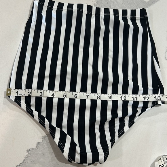 New never worn retro high waisted bikini swimsuit bottoms - Picture 10 of 10